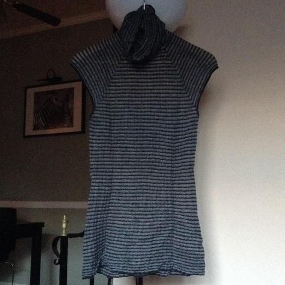 REDUCED❗️A/X Sweater