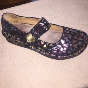 Alegria metallic heart Mary-Janes