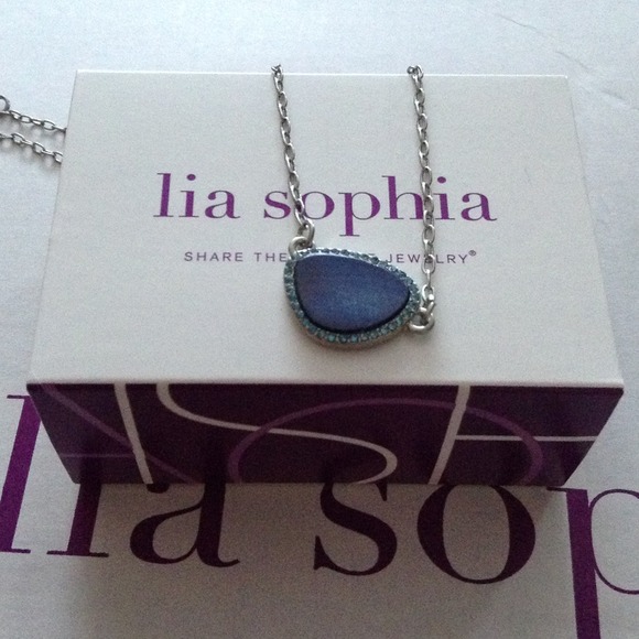 Brand new lia sophia