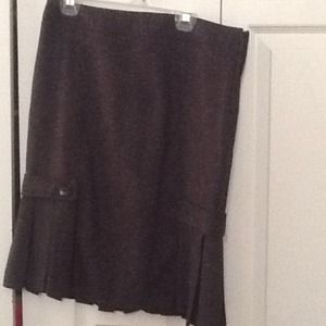 Gray pleated skirt