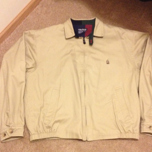 SOLD!!Men's jacket. Nautica.