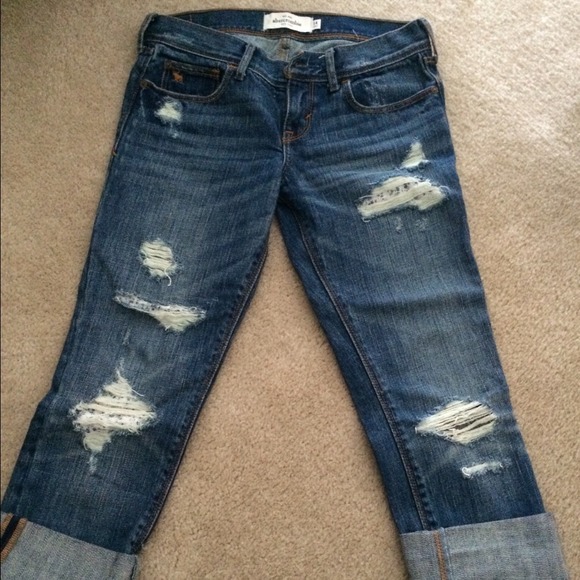 Girls Abercrombie boyfriend jeans