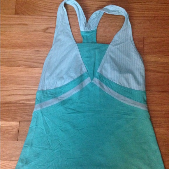 Lululemon mesh running top size 6