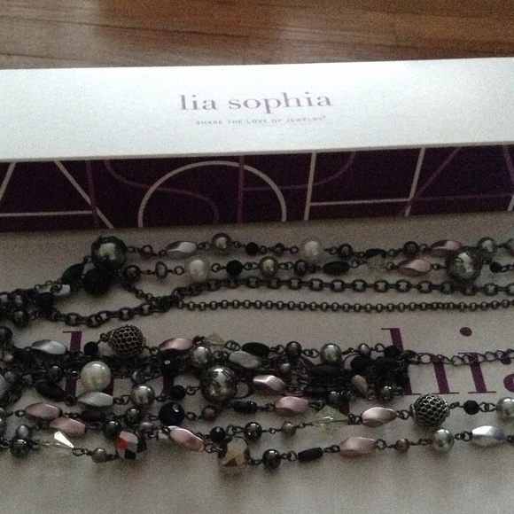 Brand new lia sophia