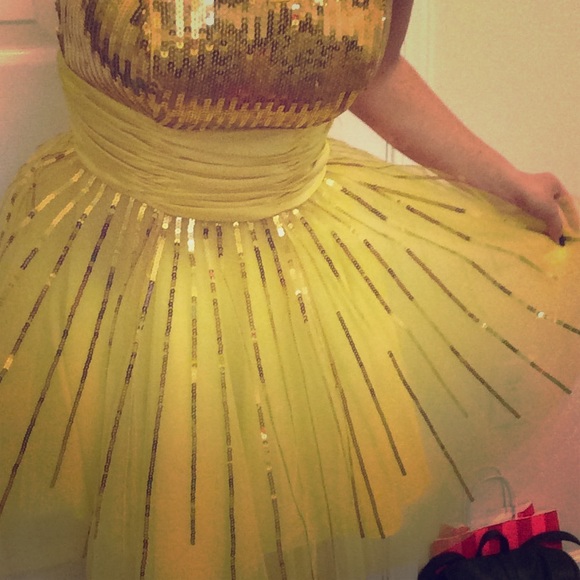 🎉Prom Dress🎉 - Picture 1 of 3