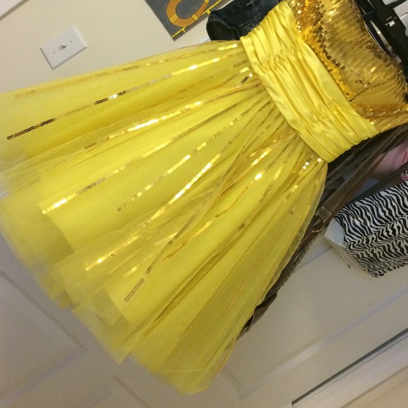 🎉Prom Dress🎉 - Picture 2 of 3