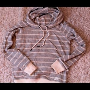 NWOT! Garage pullover