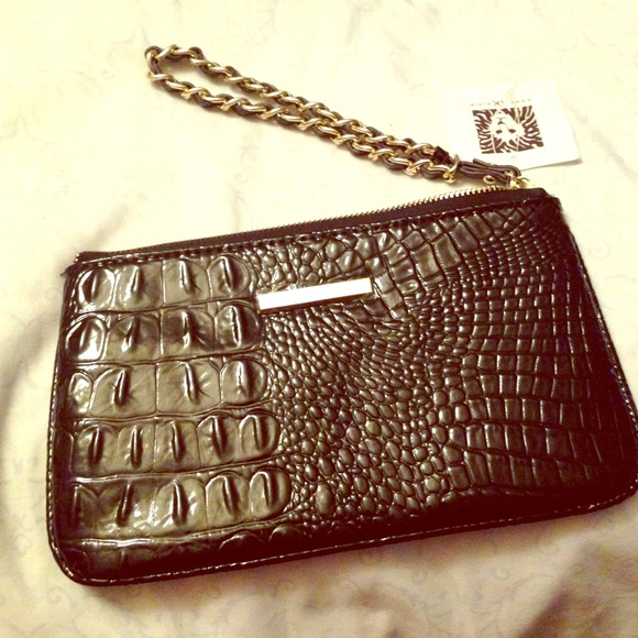 Wristlet Anne Klein