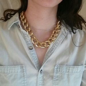 Gold chain necklace