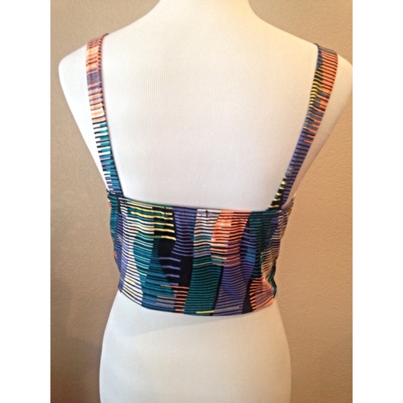 Colorful top with padded cup - Picture 2 of 2