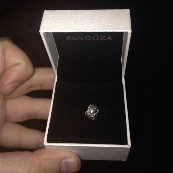 Heart pandora charm ❤️❤️