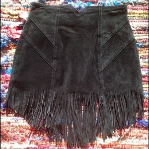 ✨HP 3/24✨American Vintage Suede Fringe Skirt