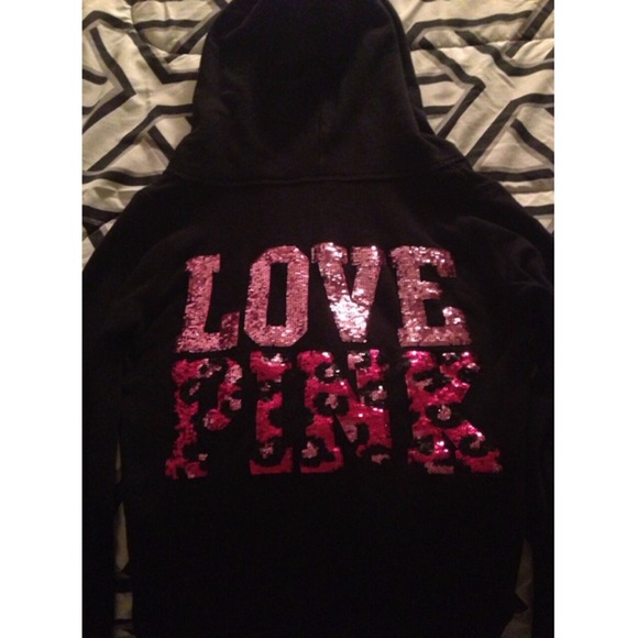 PINK Victoria's Secret Sweaters - Victoria Secret Cheetah Bling Hoodie. ❤️