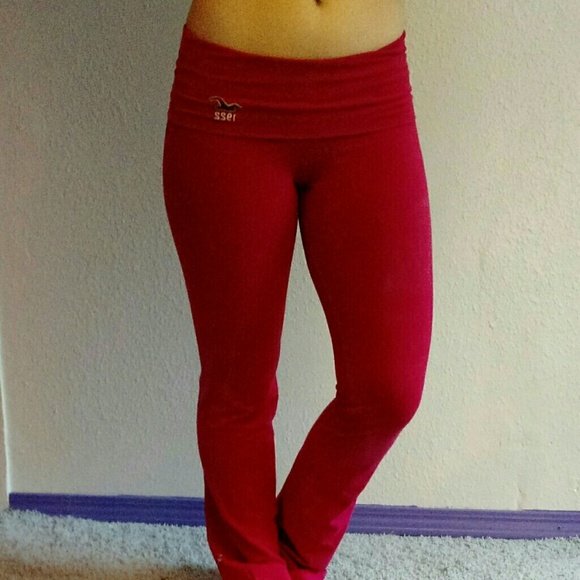 Bright pink Hollister yoga pants