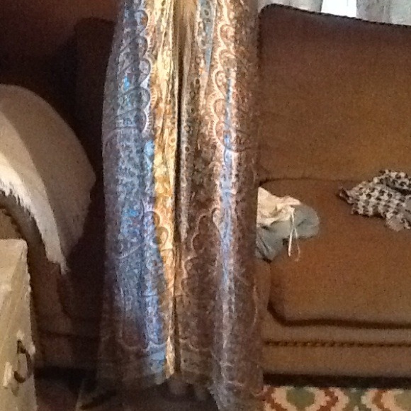 STUNNING DRESS!! - Picture 2 of 4