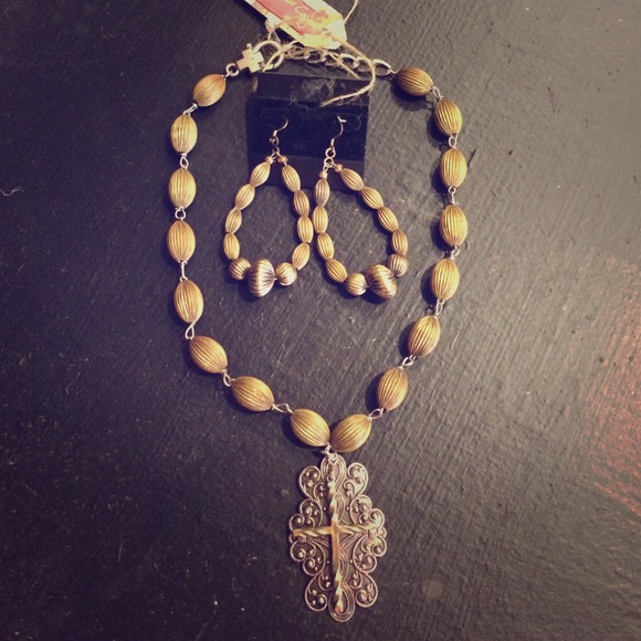 West coast cowgirl necklace & ear rings