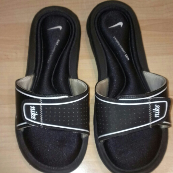 Nike slides - Picture 3 of 3
