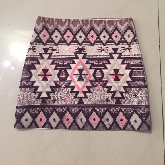 Amazing native bandage skirt!