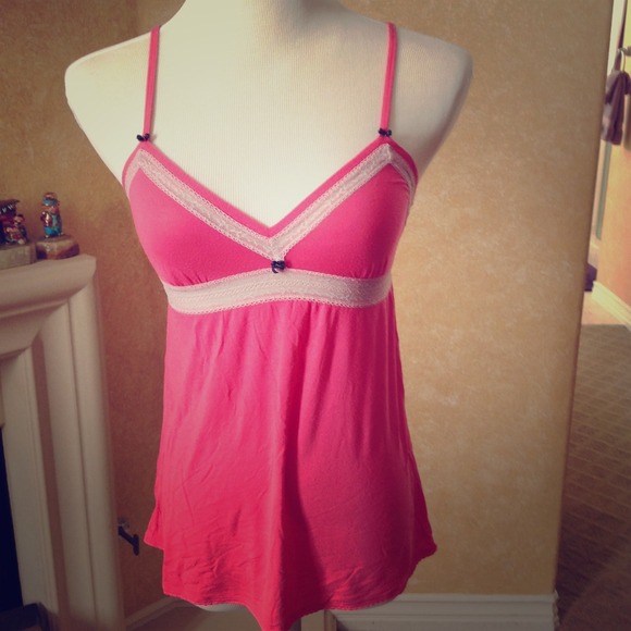 💟 Victoria's Secret dark pink cami