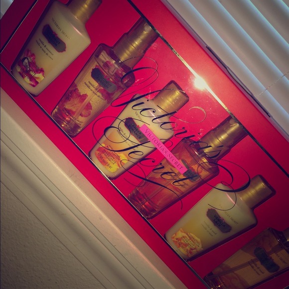 Victoria's Secret gift set