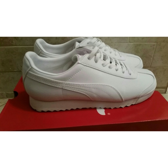 All white puma sneakers (men's size)