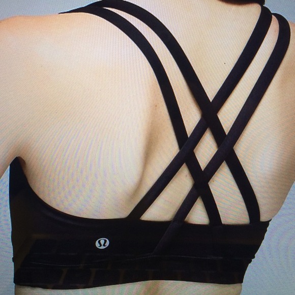 NWOT Lululemon energy bra size 4