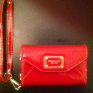 Micheal Kors iPhone 4/4s and card holder.