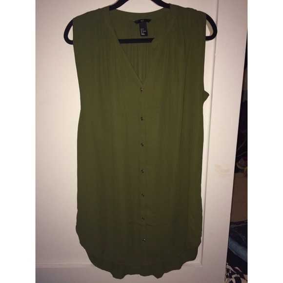 Button up Sleeveless Tunic