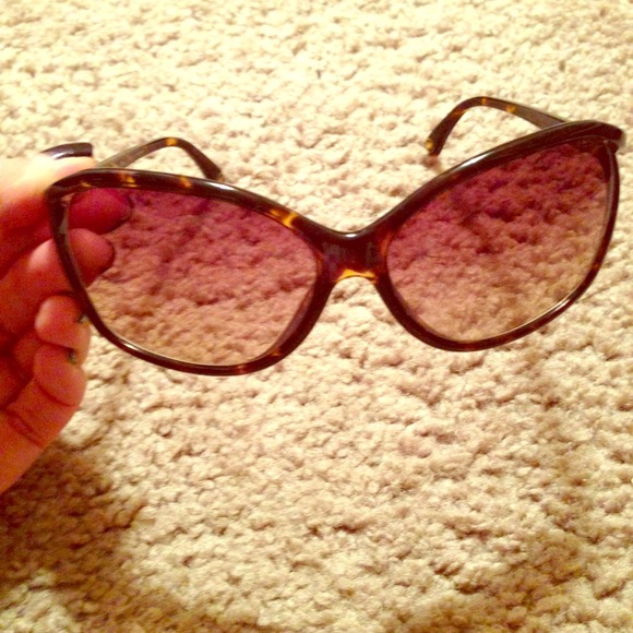 Michael Kors Accessories - Michael Kors Lucca Sunglasses