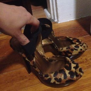 Leopard sandals