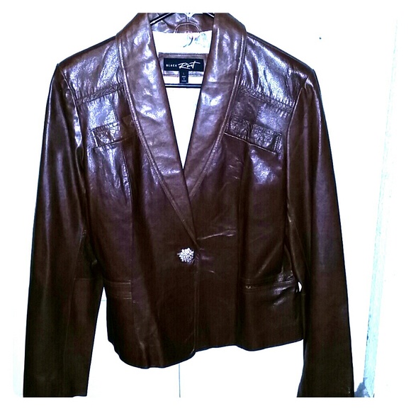 Ladie's brown leather jacket