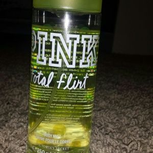 Total flirt body mist from Love Pink