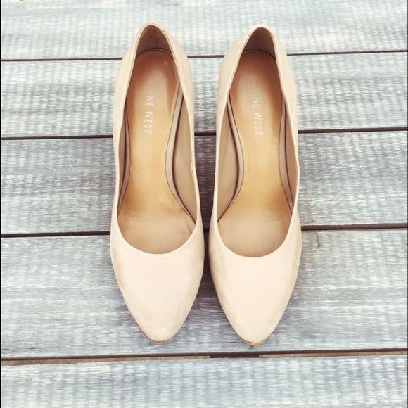 Nine West Beige Heals