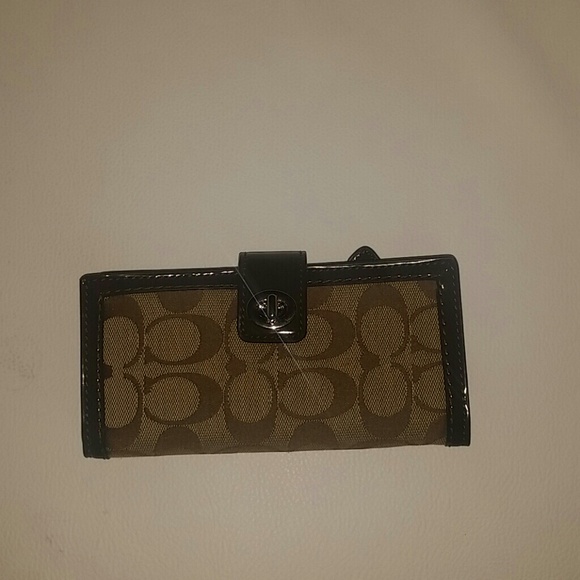 BRAND NEW WALLET