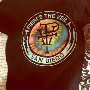 Pierce the veil band Tshirt