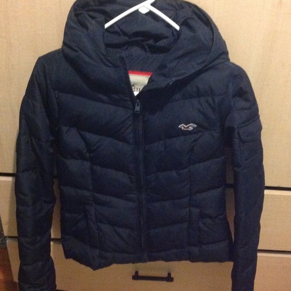 Hollister navy puffer. Final price