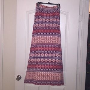 Gorgeous maxi skirt 💛