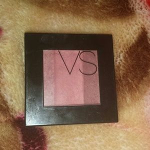 Victoria Secret blush trio