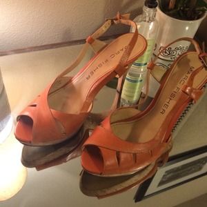 Marc Fisher sling back pump