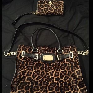 Gently used Michael Kors bag!