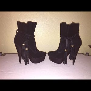 Colin Stuart suede booties