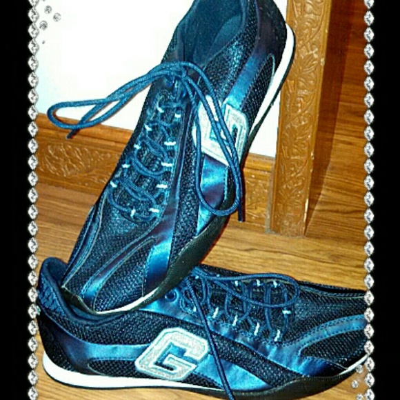 92 off Guess Shoes 🚨FINAL SALE🚨Guess shimmer logo shoes