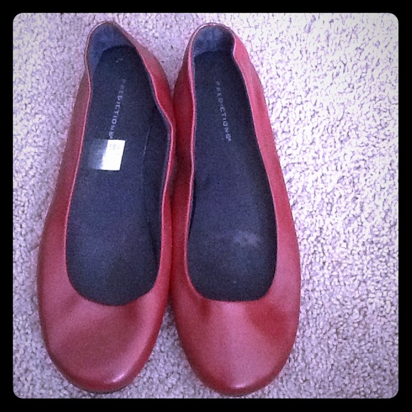 Like New Red Ballet Flats