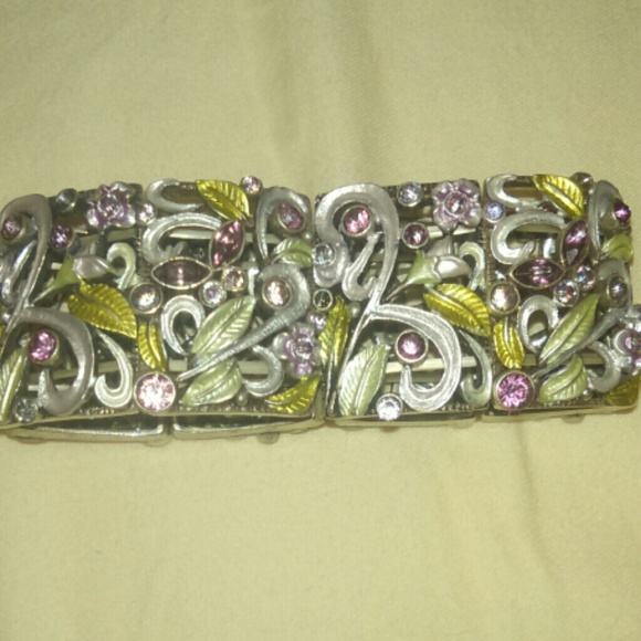 Jewelry Set - Picture 2 of 2