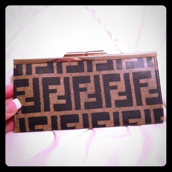 FENDI coin purse
