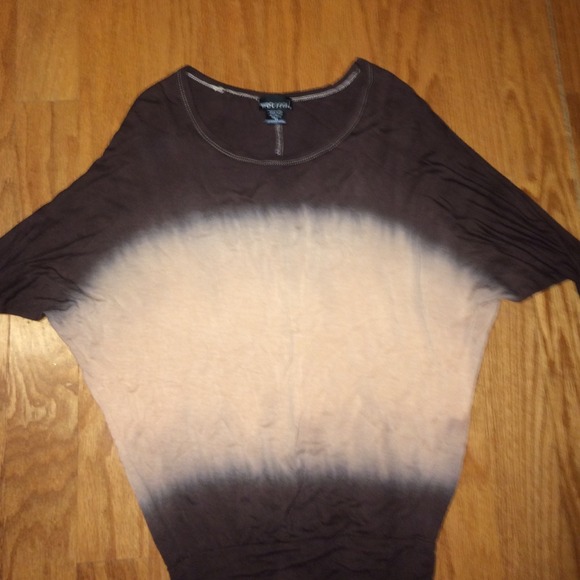 WET SEAL tie dye shirt.