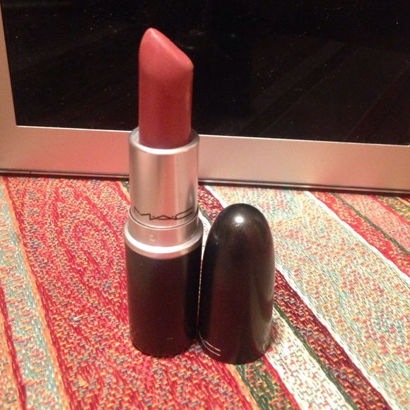 Mac twig lipstick !