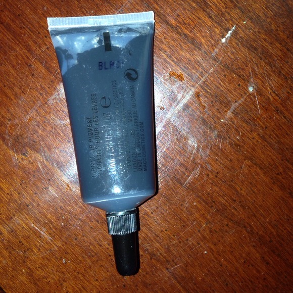 Black MAC lipmix - Picture 2 of 2