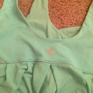 Lulu workout top