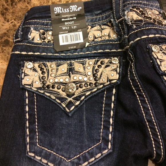BRAND NEW MISS ME JEANS !!!!